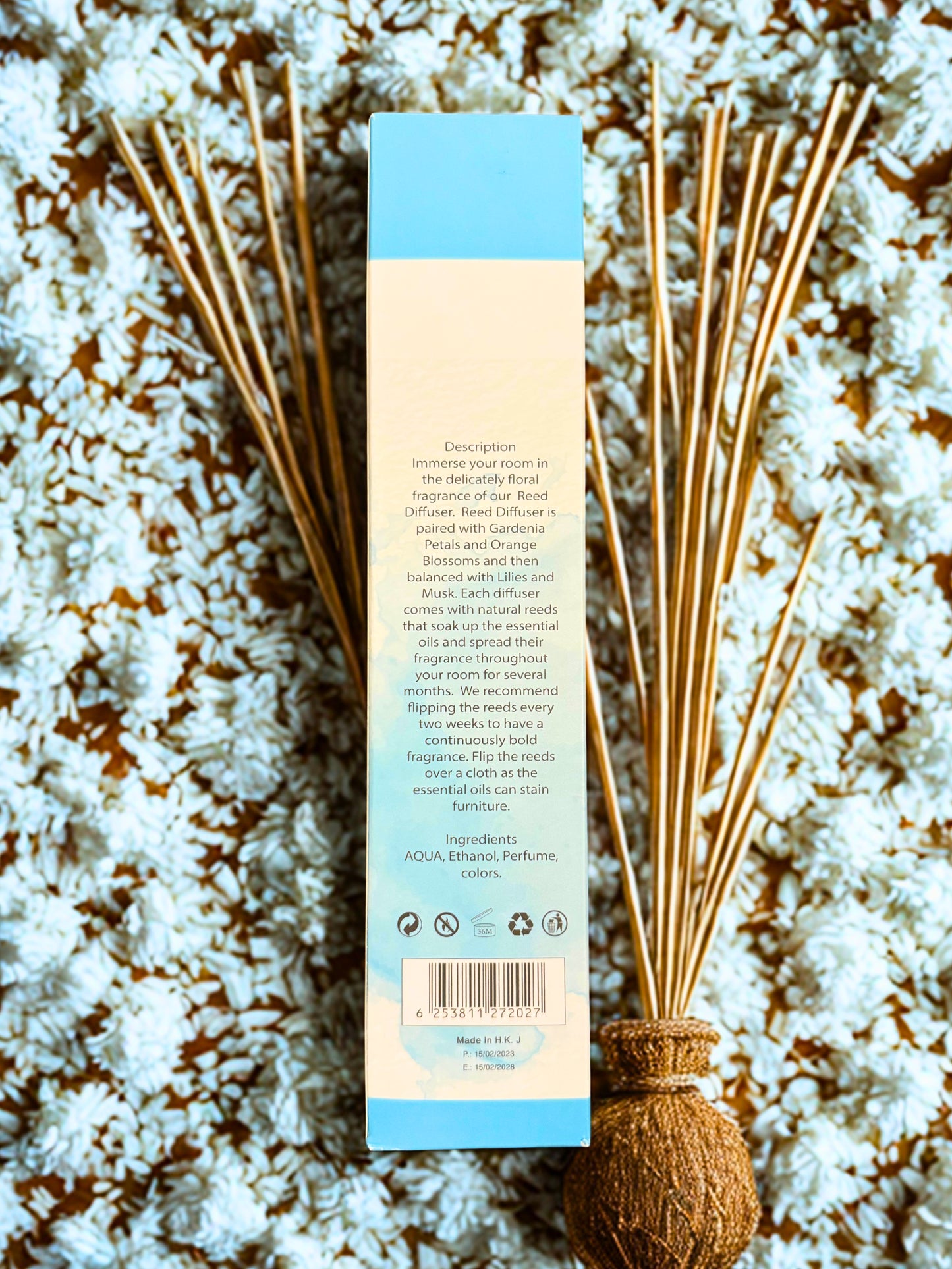 Diamond Shiny Reed Diffuser Sets - Coconut - Scented Oil & Natural Sticks for Continuous Fragrance Release - Safe Home Decor for Living Room, Bedroom, Bathroom, or Office