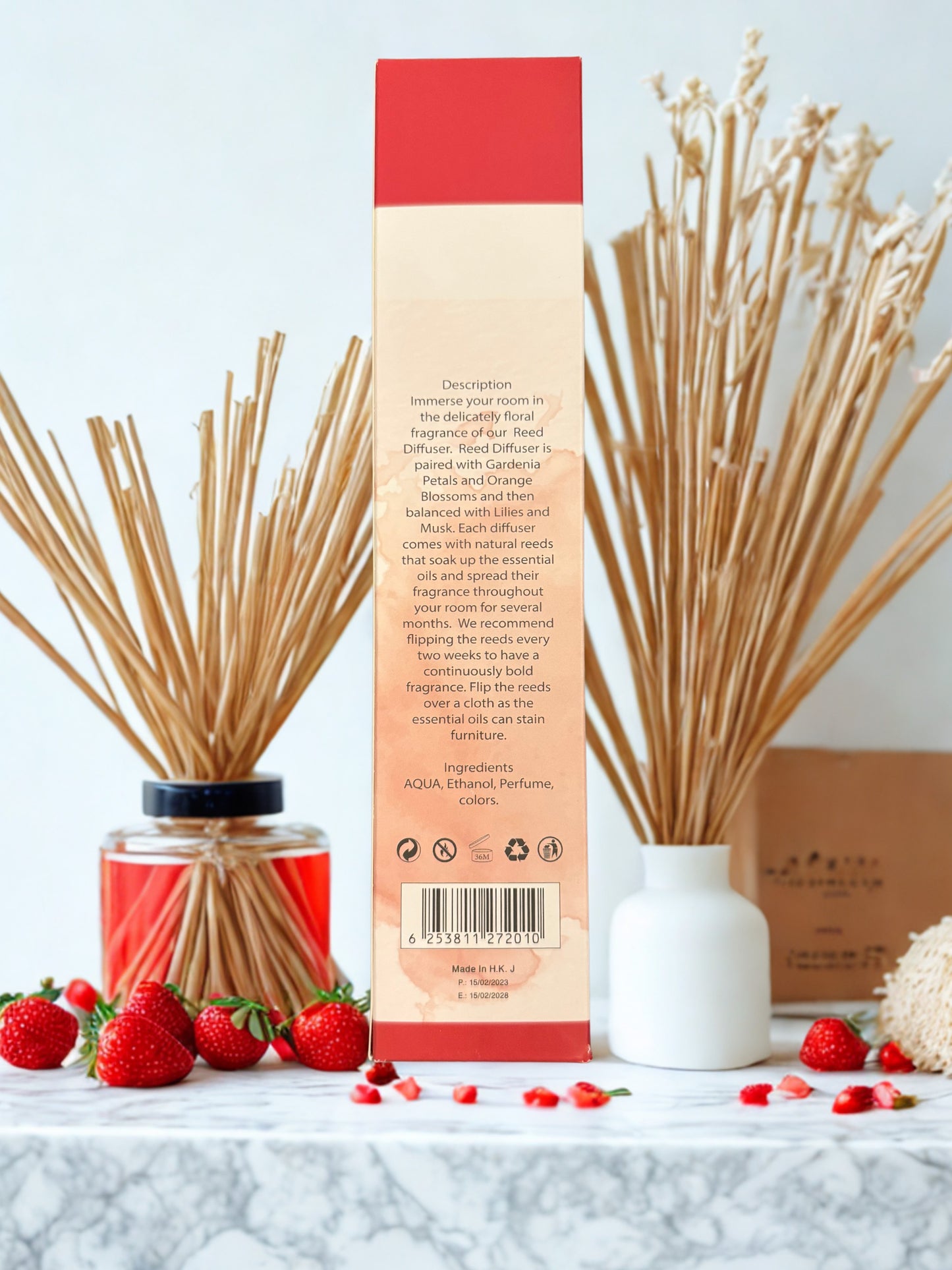 Diamond Shiny Reed Diffuser Sets - Strawberry - Scented Oil & Natural Sticks for Continuous Fragrance Release - Safe Home Decor for Living Room, Bedroom, Bathroom, or Office